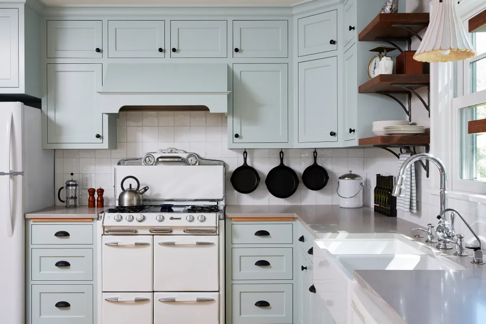 English Masterwork by Full Circle Construction Inc. - Photo 4