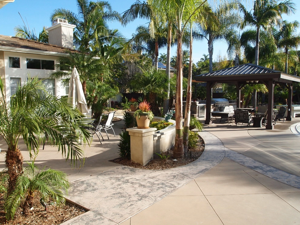 La Costa Tropical Residence by Team G7 Landscape Design & Construction - Photo 5