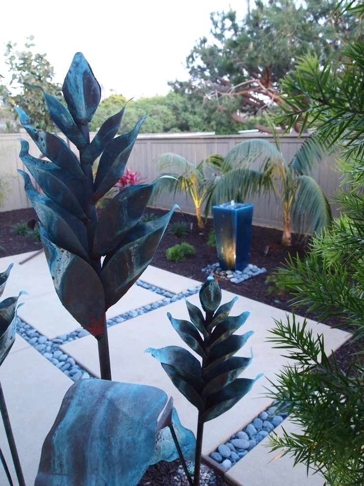 Coral Cove Modern Project by Team G7 Landscape Design & Construction - Photo 12
