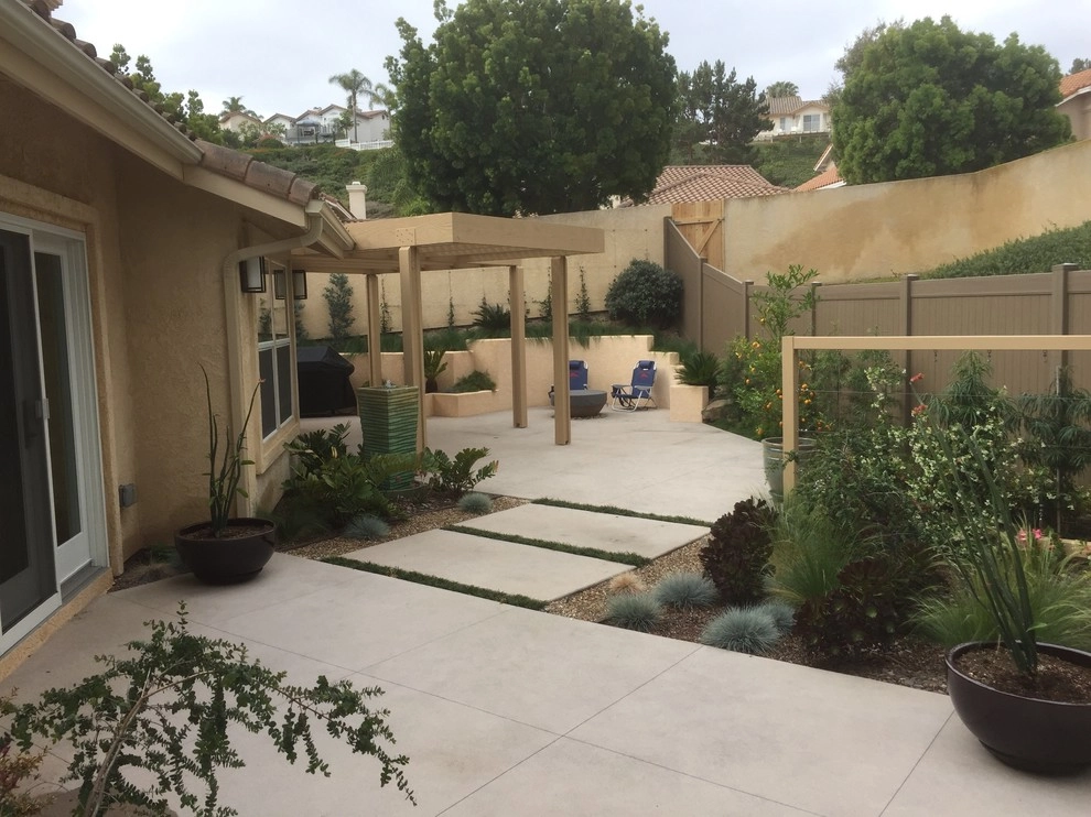 Oceanside Contemporary Project by Team G7 Landscape Design & Construction - Photo 2