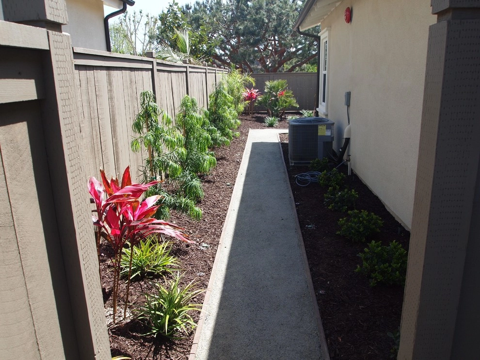 Coral Cove Modern Project by Team G7 Landscape Design & Construction - Photo 22