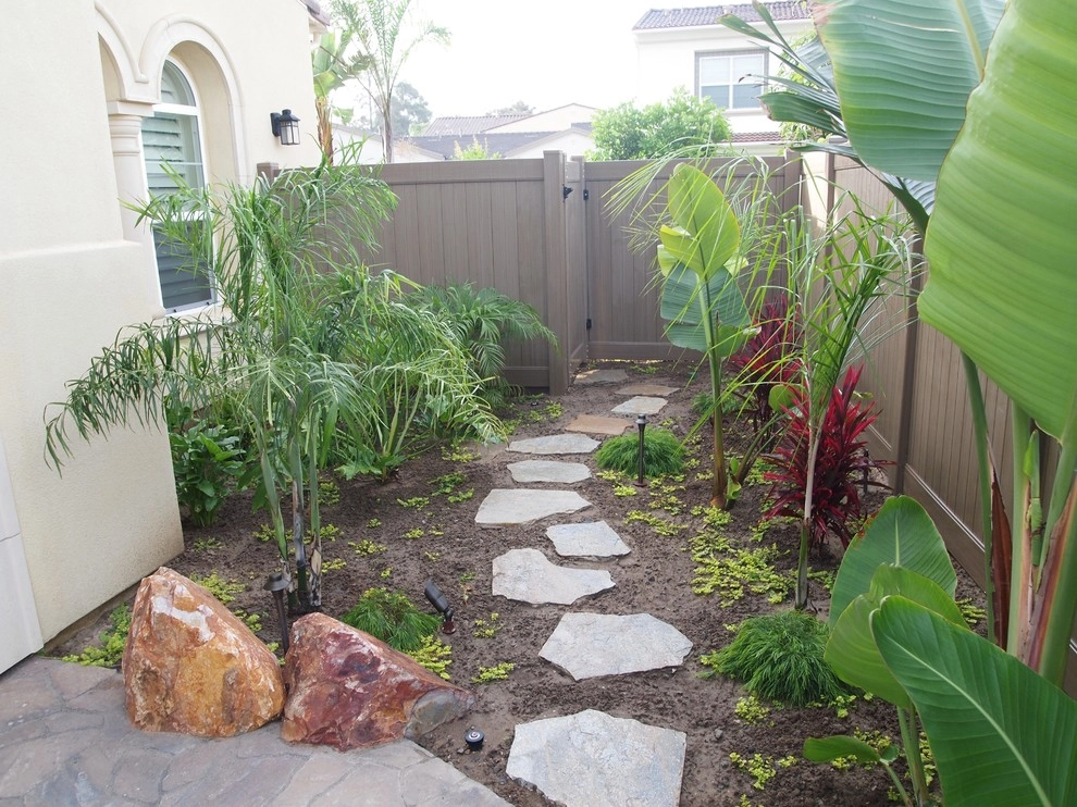 Encinitas Tropical by Team G7 Landscape Design & Construction - Photo 11