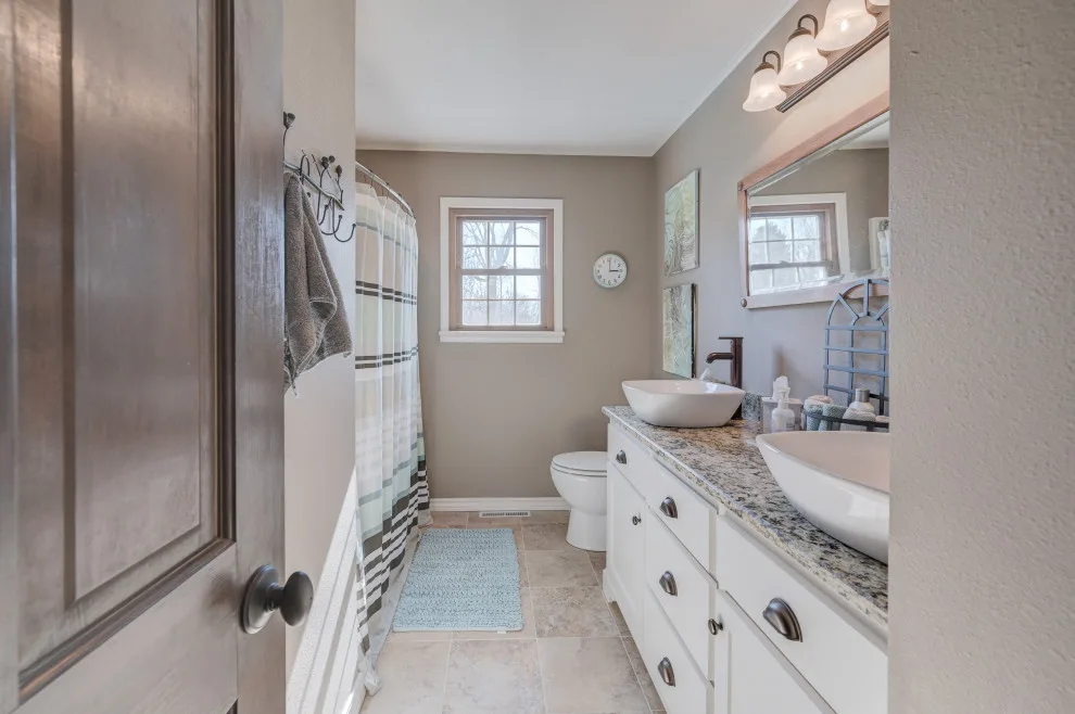 Complete Home Renovation by Bates Building LLC - Photo 19