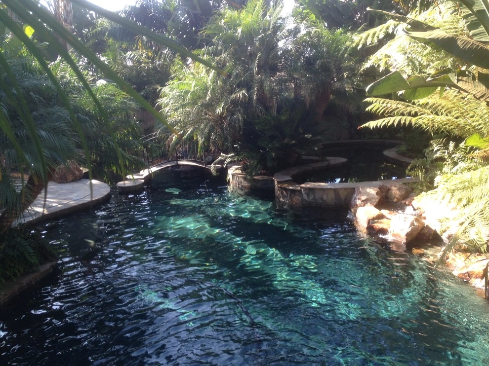 Carlsbad Tropical Residence by Team G7 Landscape Design & Construction - Photo 9