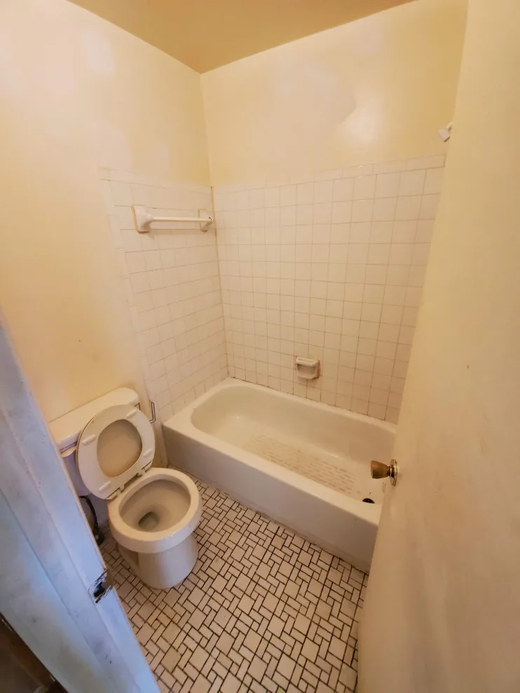 Comprehensive Home Renovation by Vm Home Improvement LLC - Photo 26