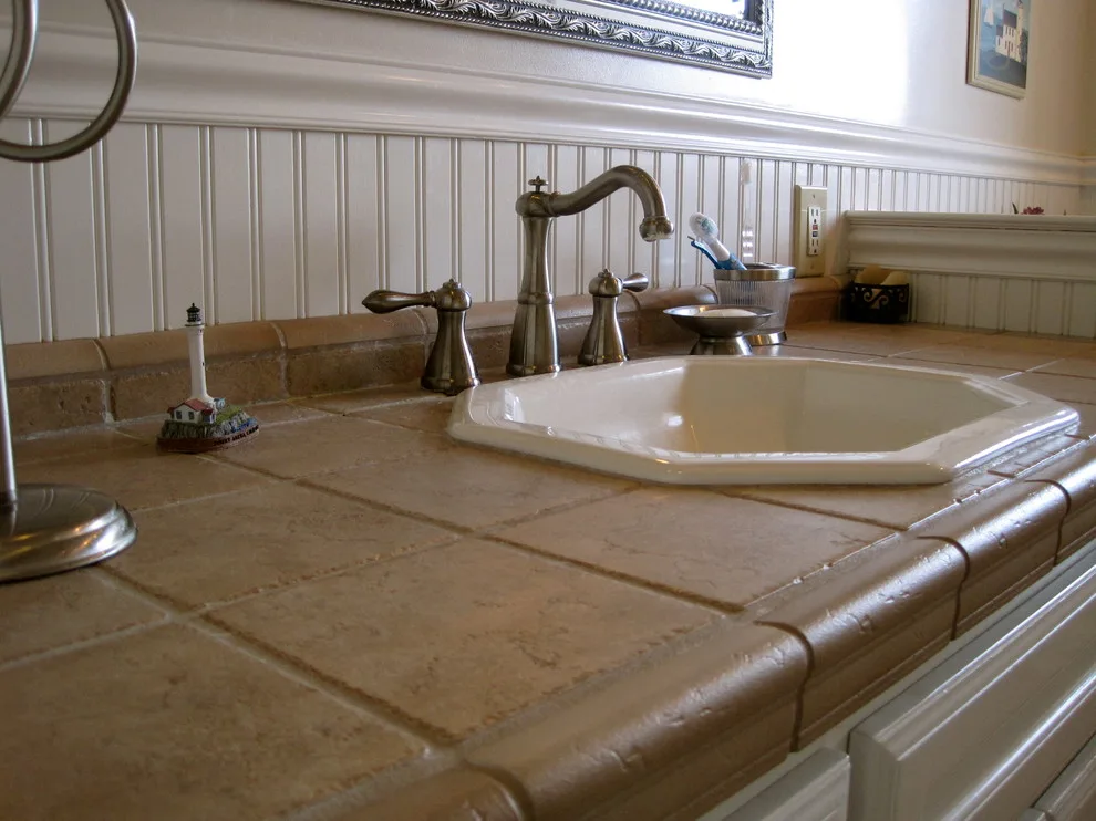 Escalon Living Room and Restroom by Avalon Builders - Photo 5