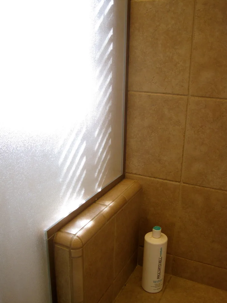 Escalon Living Room and Restroom by Avalon Builders - Photo 20