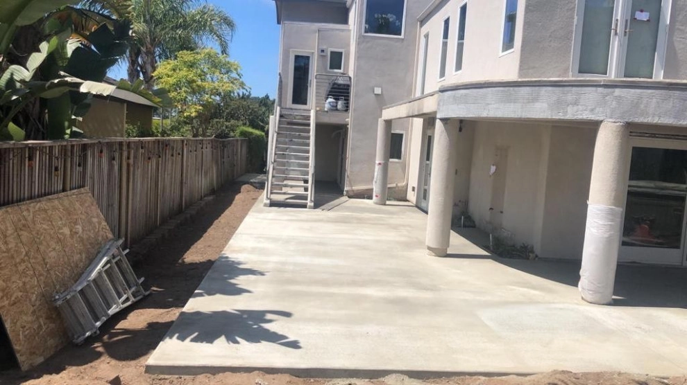 DEL MAR LANDSCAPING AND HARDSCAPING PROYECT 1 by BNC Builders INC. - Photo 3