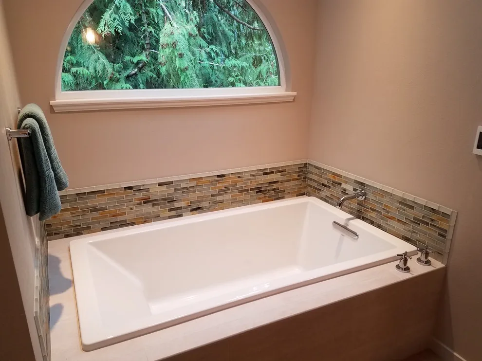 Everett Bathroom Overhaul by Peninsula Construction Service, LLC - Photo 3
