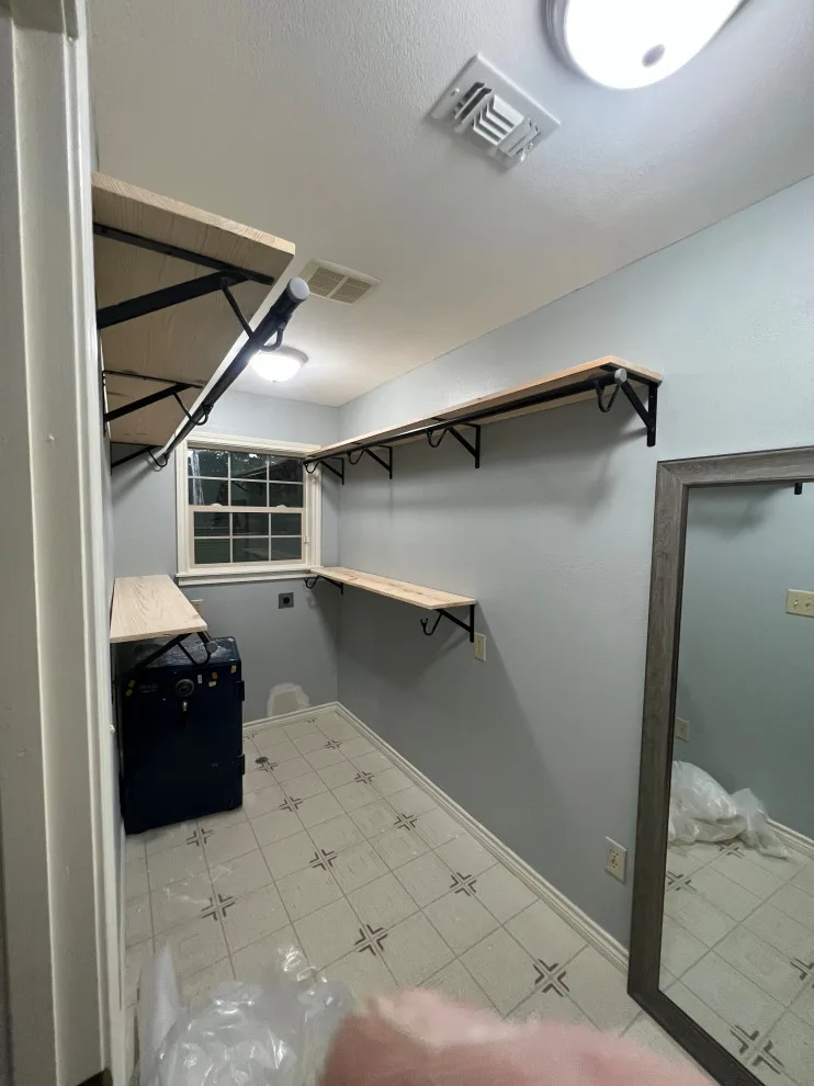 Everett's restroom by Valor Contracting LLC - Photo 2