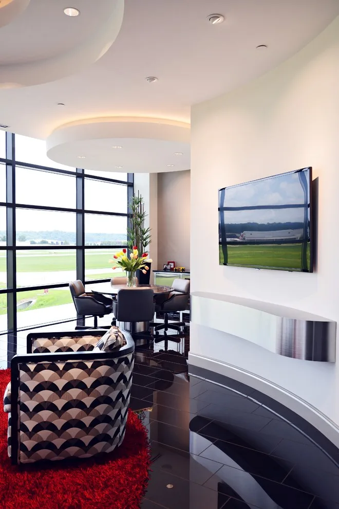 Leadership Lounge by Wiedemann Contracting - Photo 10