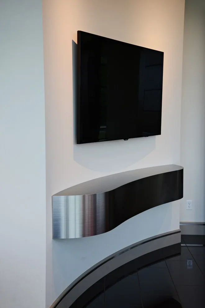 Leadership Lounge by Wiedemann Contracting - Photo 15