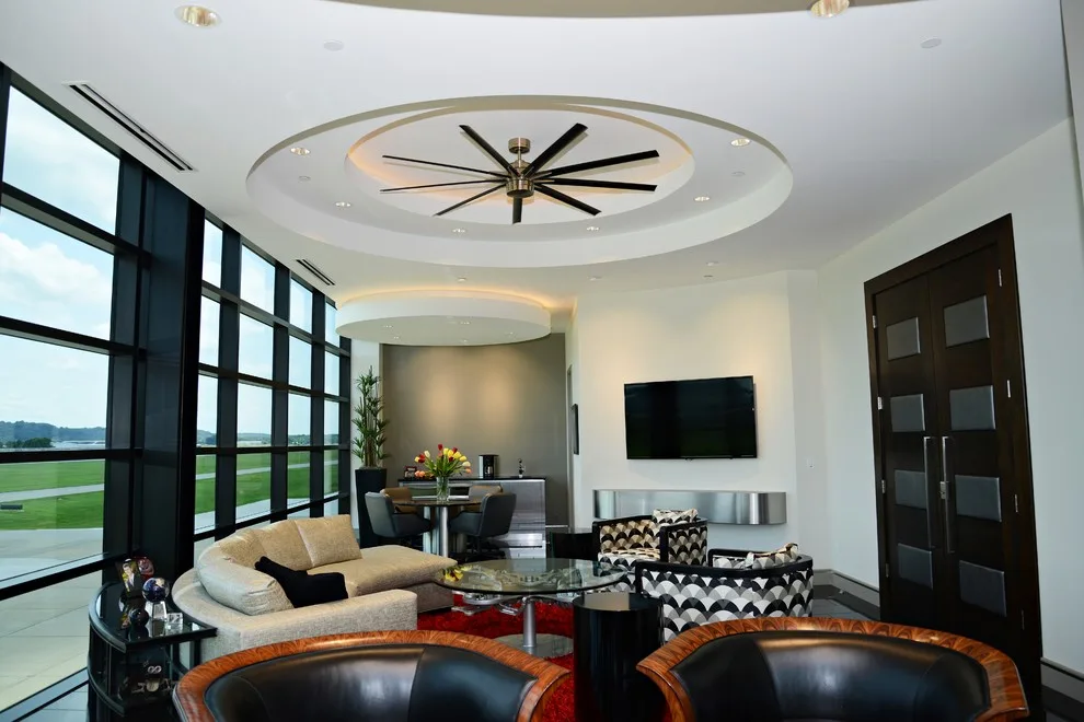 Leadership Lounge by Wiedemann Contracting - Photo 4