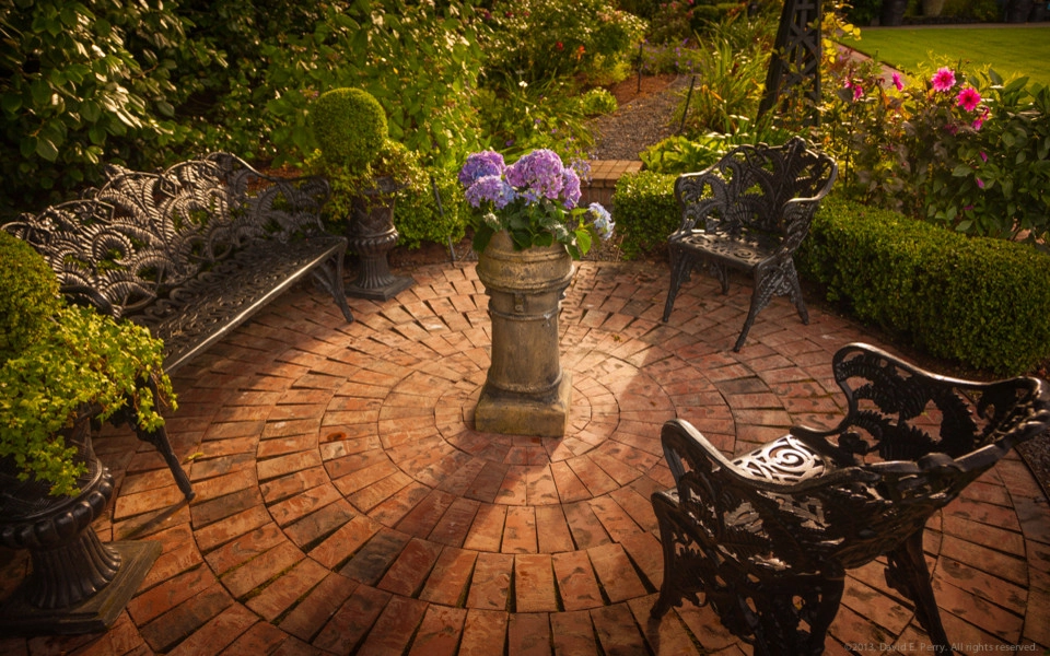 Lush English Garden by Terra Design - Photo 8
