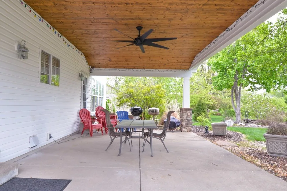 Outdoor Living Covered Patio by Jackson Custom Homes & Remodeling - Photo 10