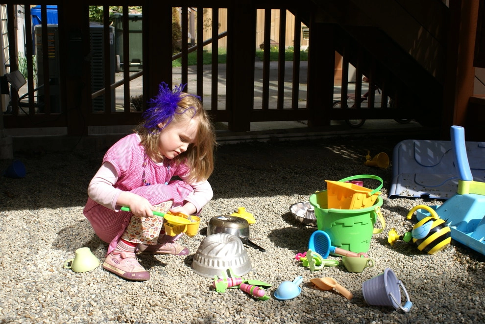 Outdoor Room for Kids by Terra Design - Photo 5