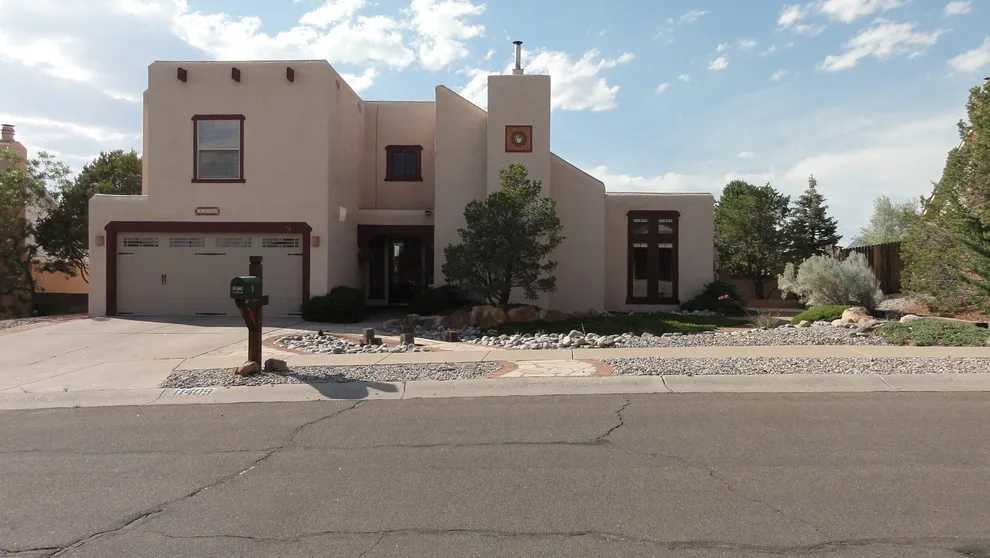 Southwest Exterior Revamp by Habitation Inc - Photo 2