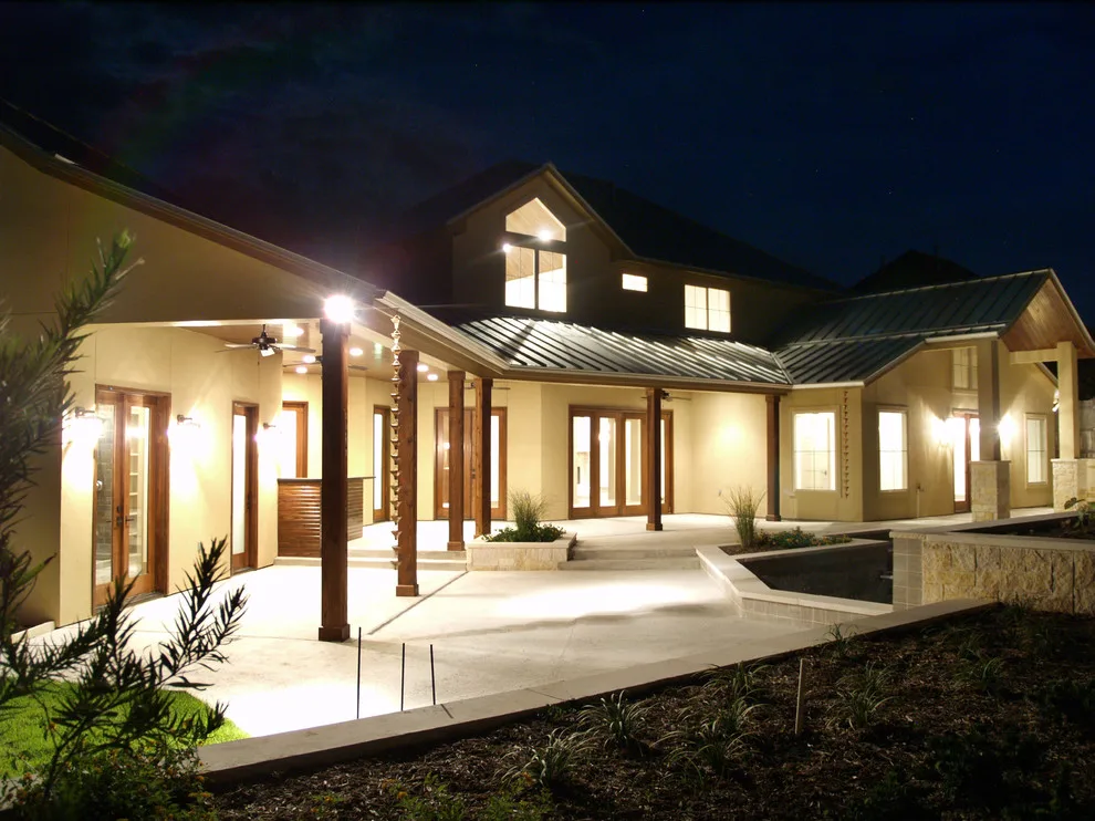 Outdoors by Crowley Custom Homes - Photo 8