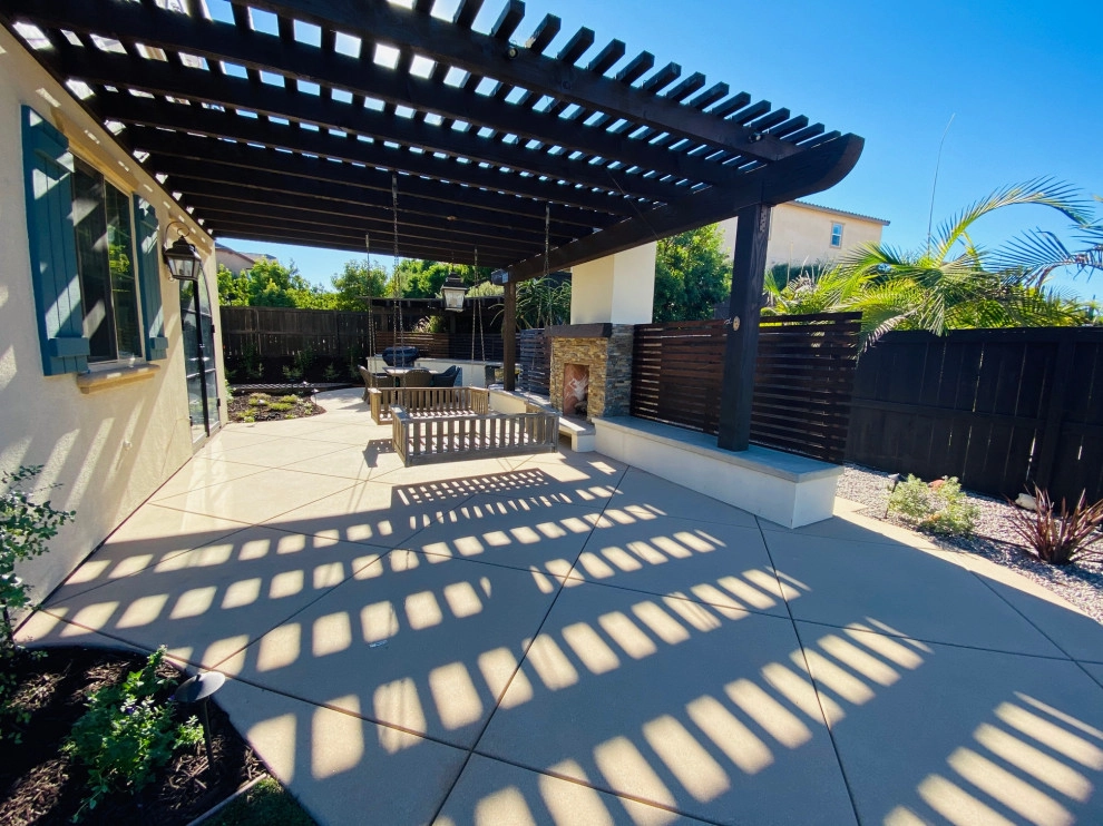 LA COSTA DECK, PERGOLAS, HARDSCAPING & LANDSCAPING PROYECT by BNC Builders INC. - Photo 6