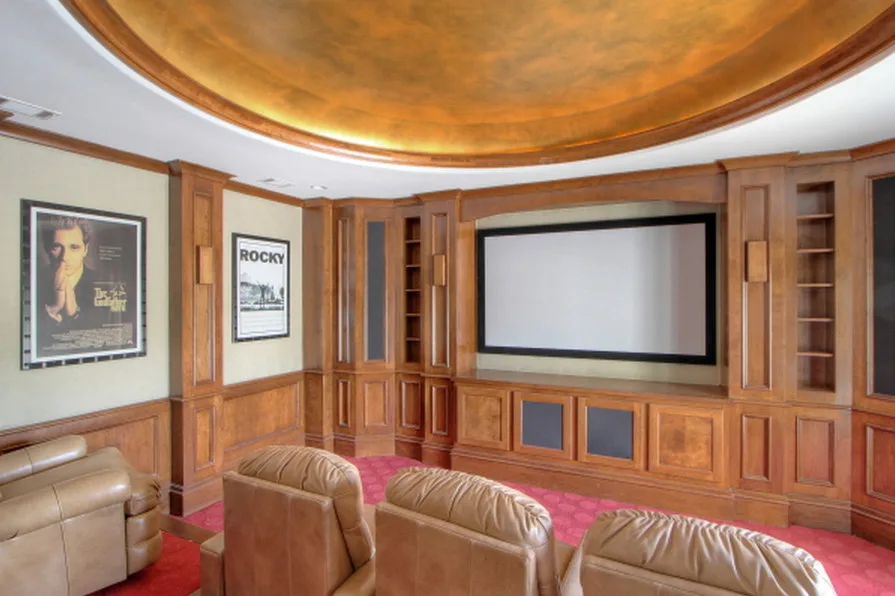 Fairway Court - Tailored Golf Course Residence by Bunting Construction Co. - Photo 6