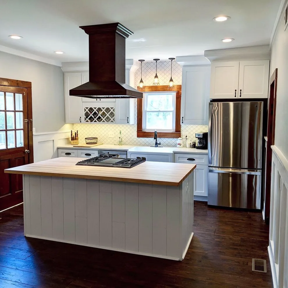 Country Style Kitchen by Renata Renovations LLC - Photo 19