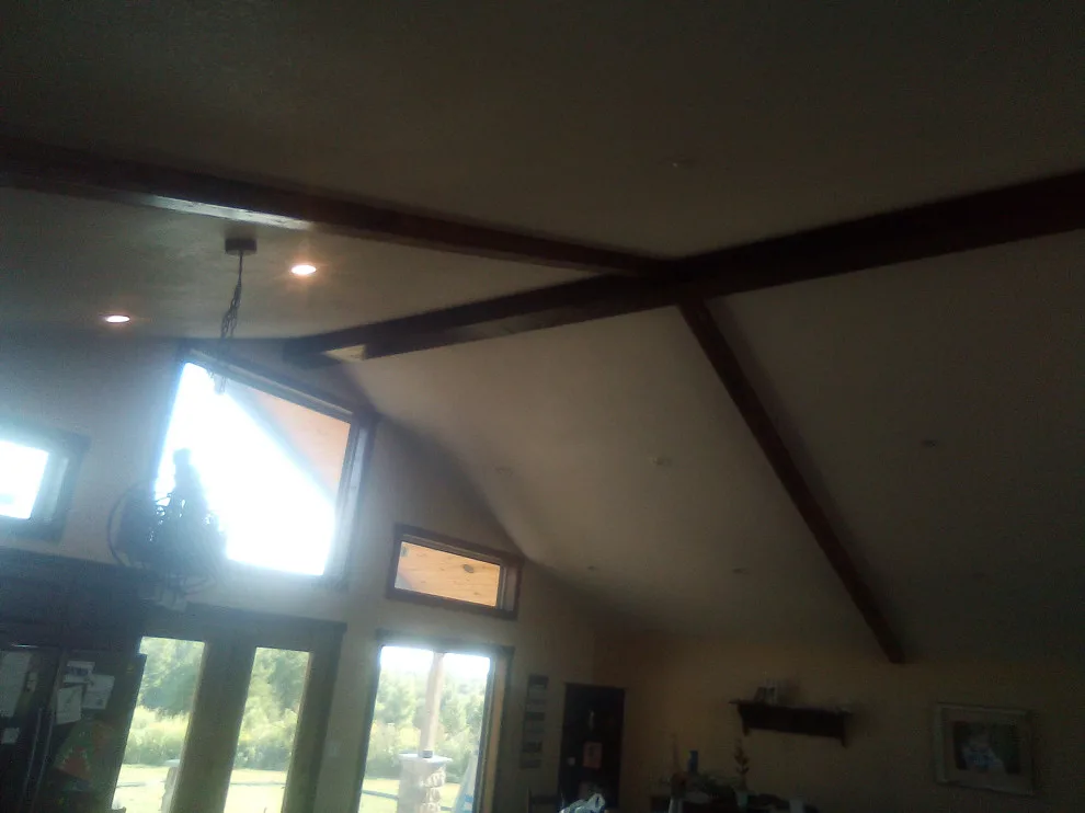 Simulated Ceiling Beam Installation and Molding by Higgs Homes - Photo 4