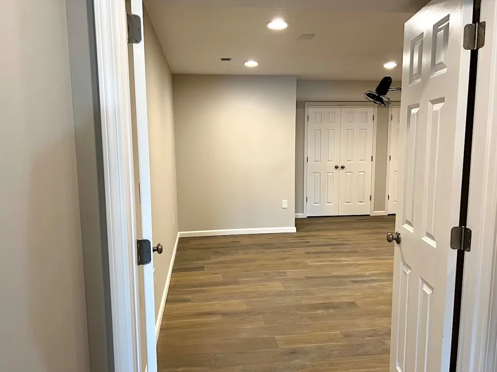 Beautiful Basements - Photo 14