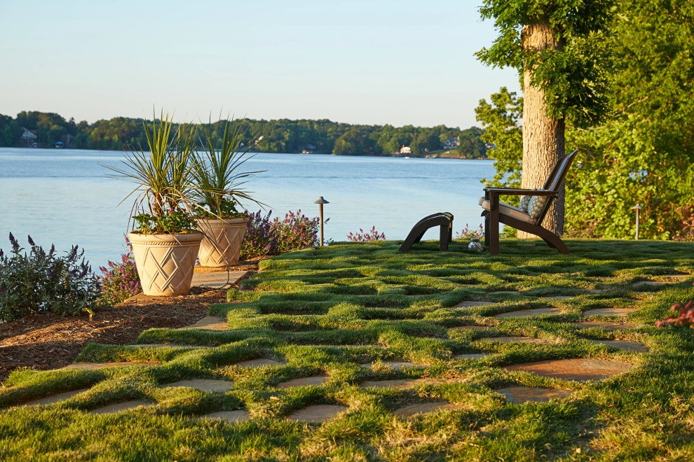 Joslin Point Residence by TG&R Landscape Group - Photo 5