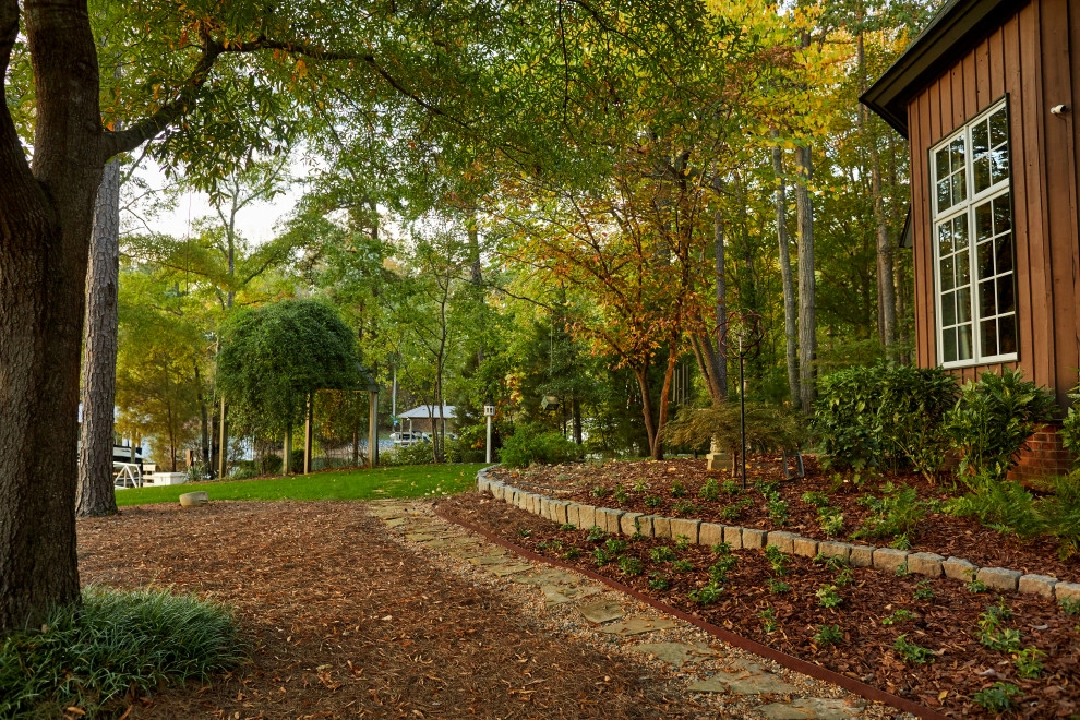 Boyd Cove Residence by TG&R Landscape Group - Photo 11