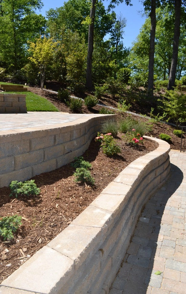 Diamond Residence by TG&R Landscape Group - Photo 4