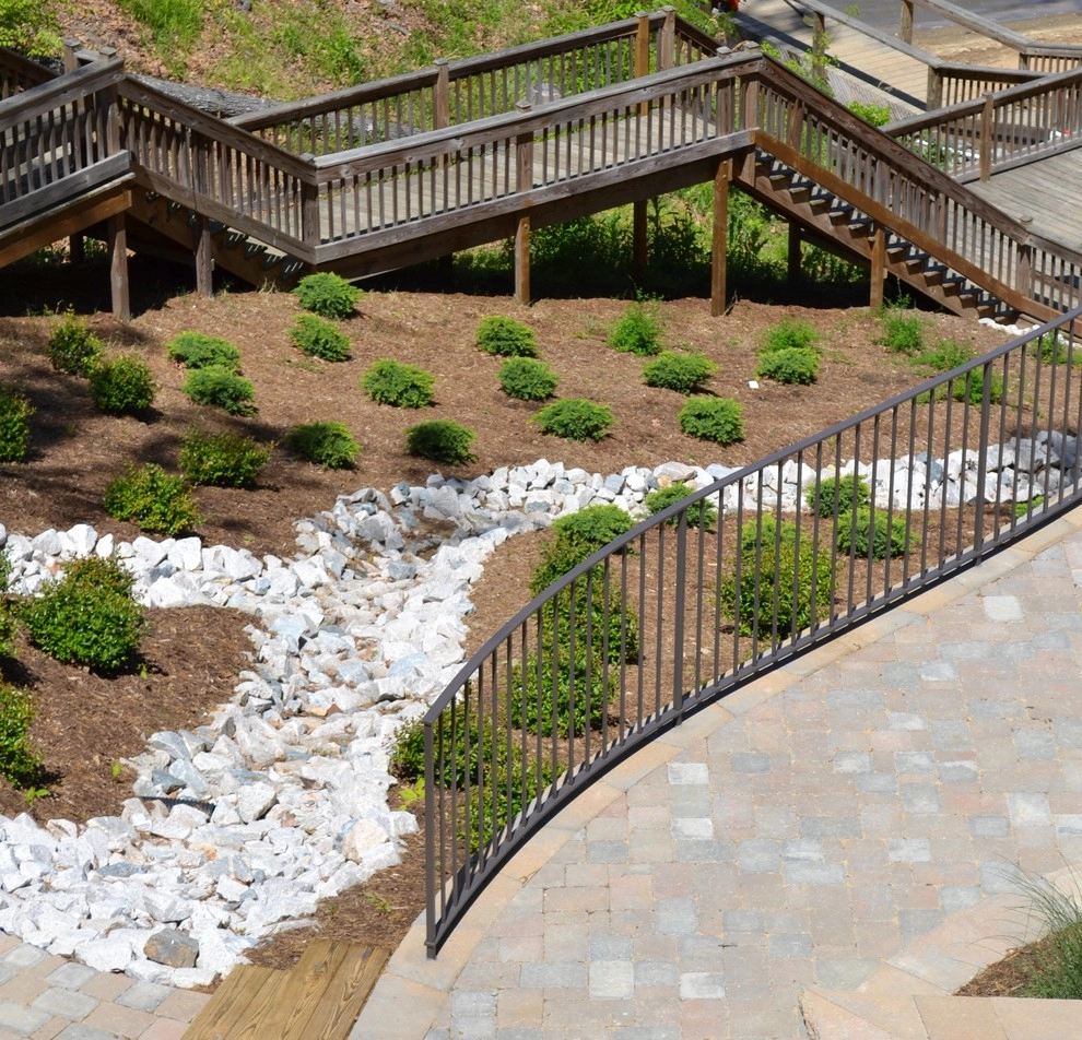 Diamond Residence by TG&R Landscape Group - Photo 12