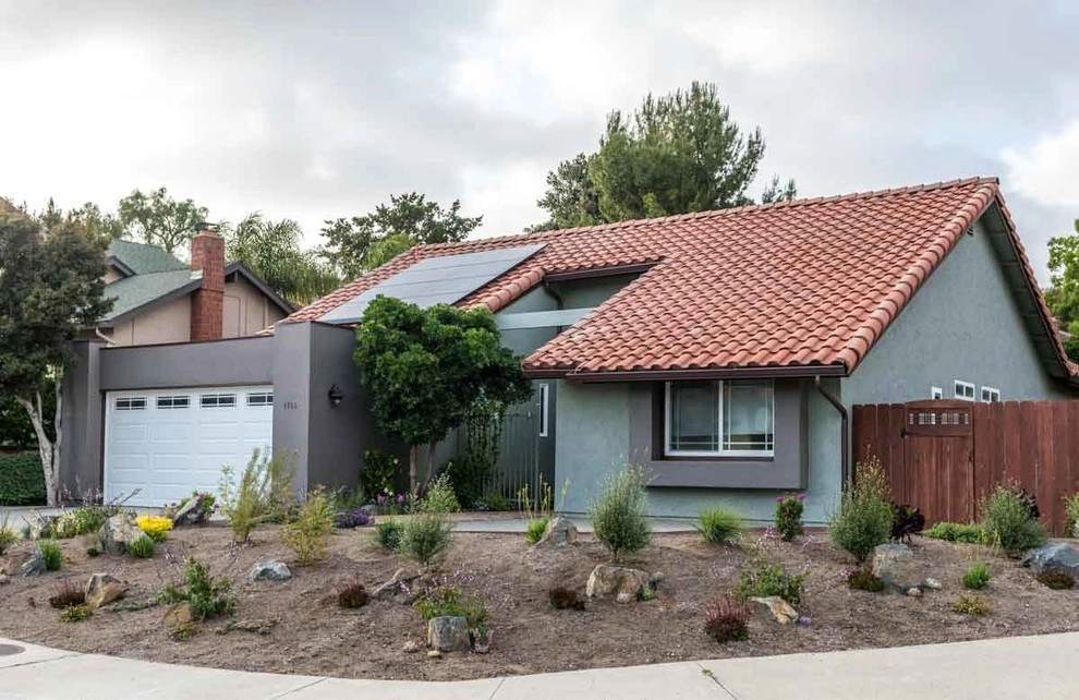 Encinitas, Modernized Front Yard Landscape by Barrels & Branches - Photo 9