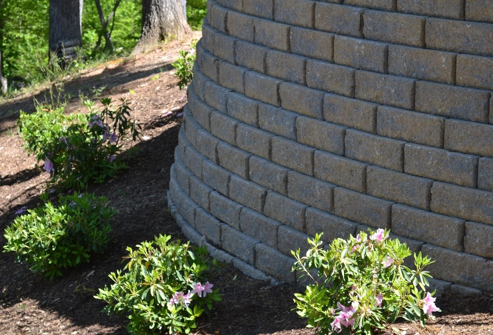 Diamond Residence by TG&R Landscape Group - Photo 5