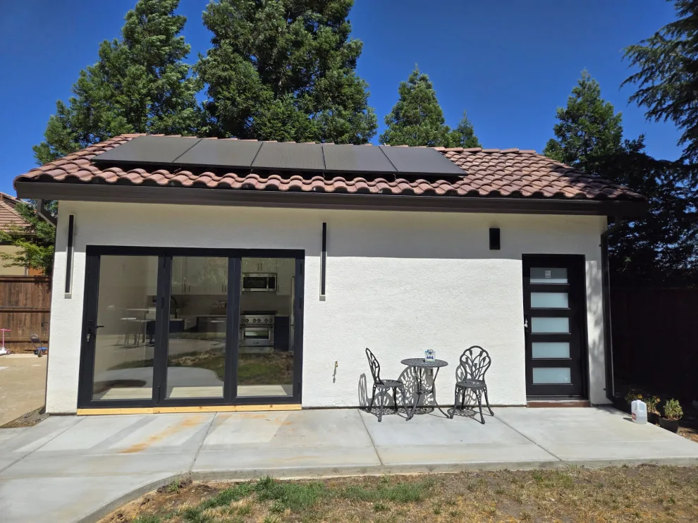 House On The Hill Construction LLC - Photo 4
