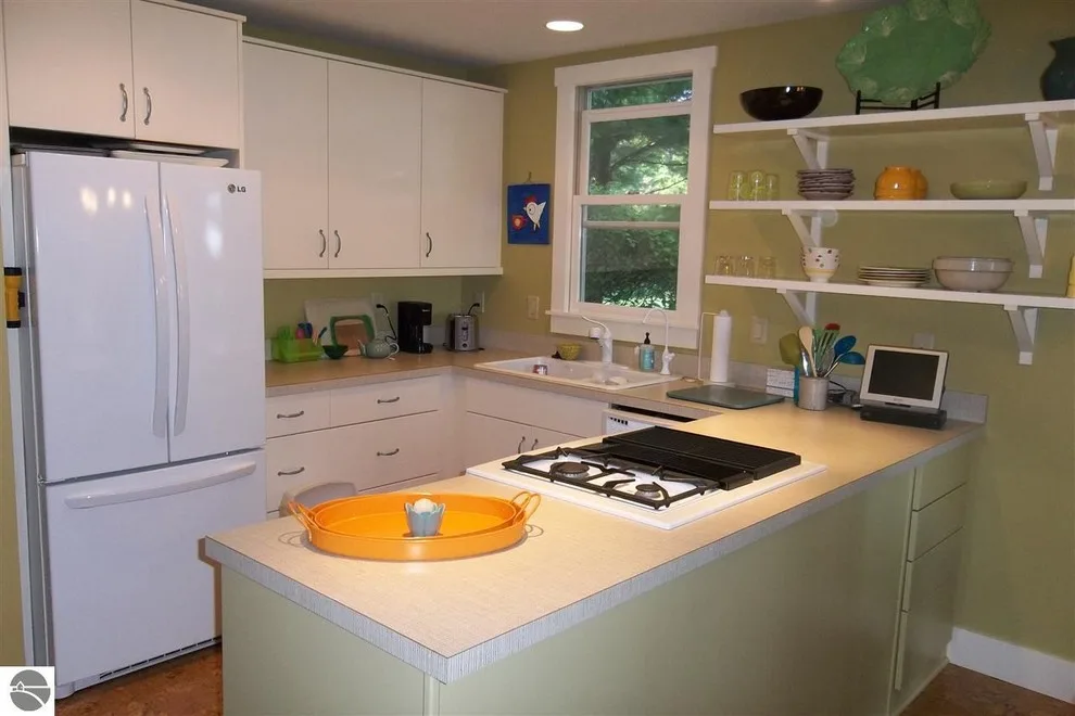 Ford Apartment by Sweetwater Contracting - Photo 10