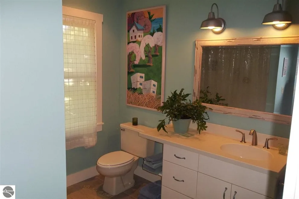 Ford Apartment by Sweetwater Contracting - Photo 9