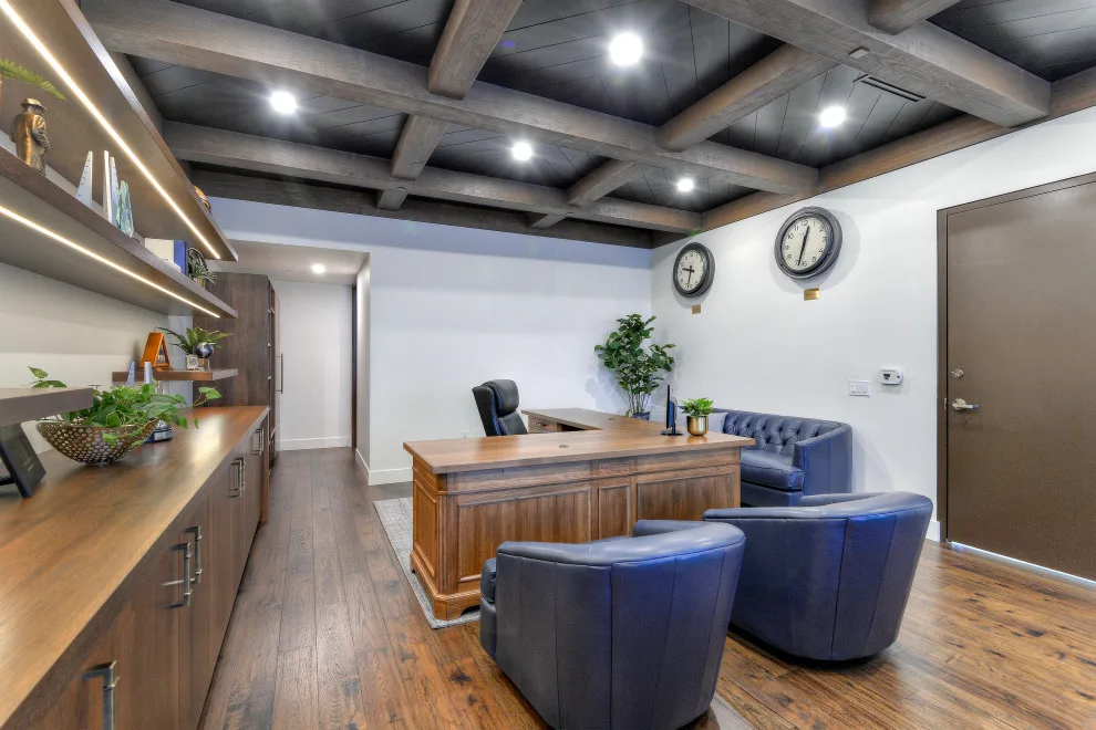 Ford Dealership Leadership Suite by Maple Avenue Construction - Photo 13