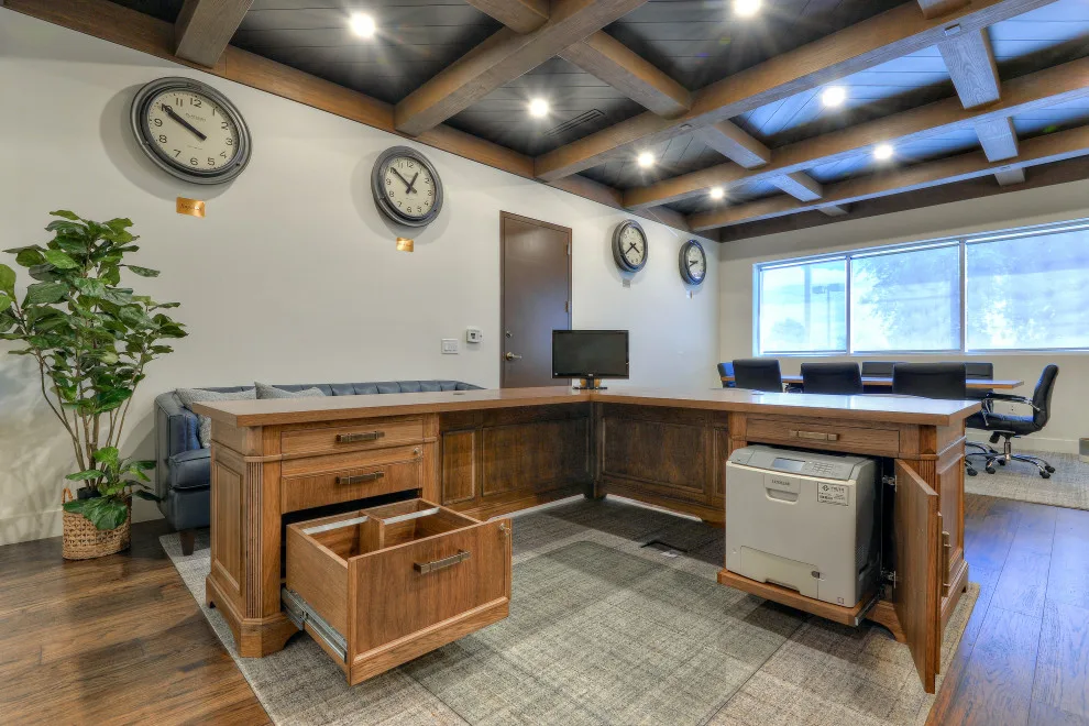 Ford Dealership Leadership Suite by Maple Avenue Construction - Photo 3