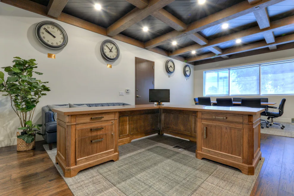 Ford Dealership Leadership Suite by Maple Avenue Construction - Photo 2