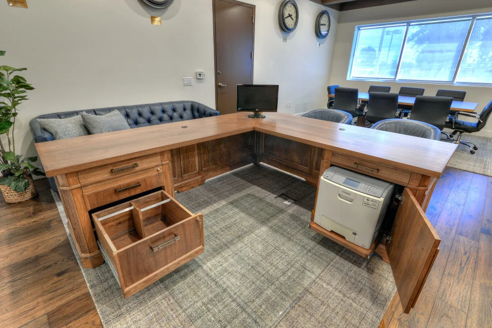 Ford Dealership Leadership Suite by Maple Avenue Construction - Photo 8