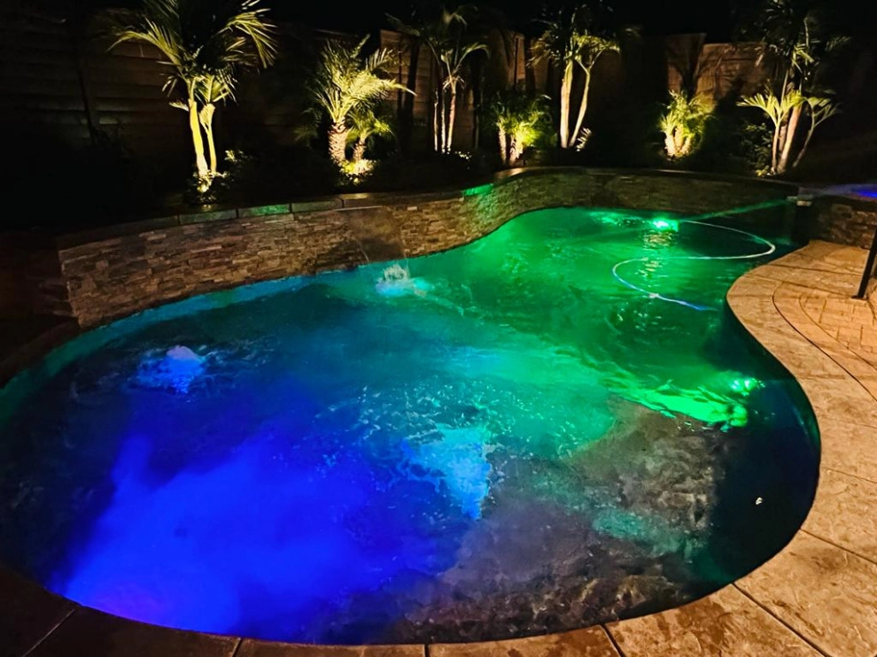 ESCONDIDO POOL AND OUTDOOR KITCHEN PROYECT 2 by BNC Builders INC. - Photo 3