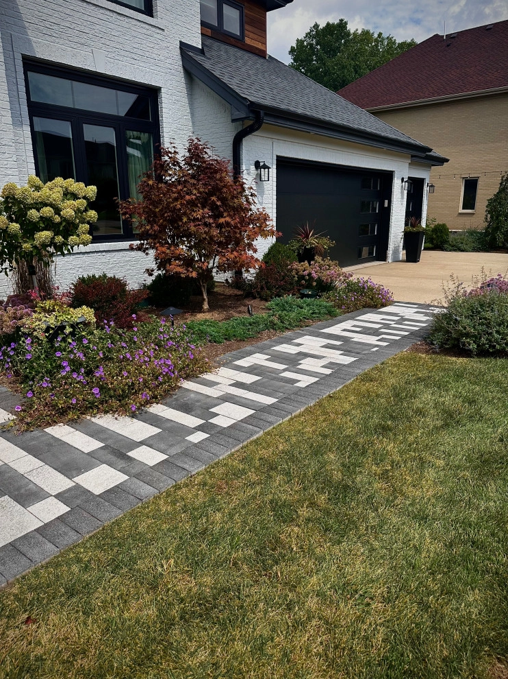 Contemporary Landscape Design by The Bravo's Landscape Inc. - Photo 5