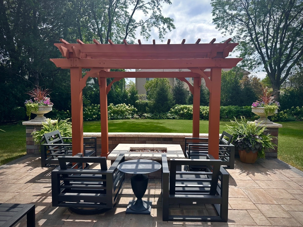 Total Transformation: A Stunning Landscape Revitalization in Glenview by The Bravo's Landscape Inc. - Photo 3