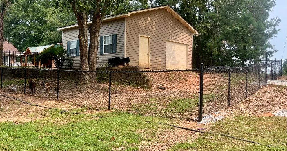 Bigfoot Fencing - Photo 9