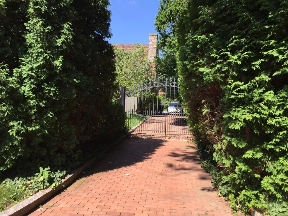 Decorative Entryways by Hartford Wire Fence - Photo 6