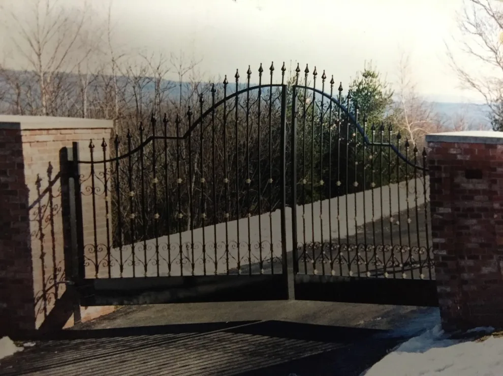 Decorative Entryways by Hartford Wire Fence - Photo 7