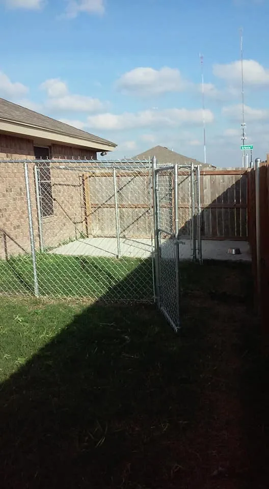 Triple S Fence Company - Photo 6