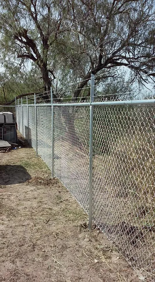 Triple S Fence Company - Photo 12