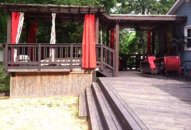 Top Notch Fence - Photo 3