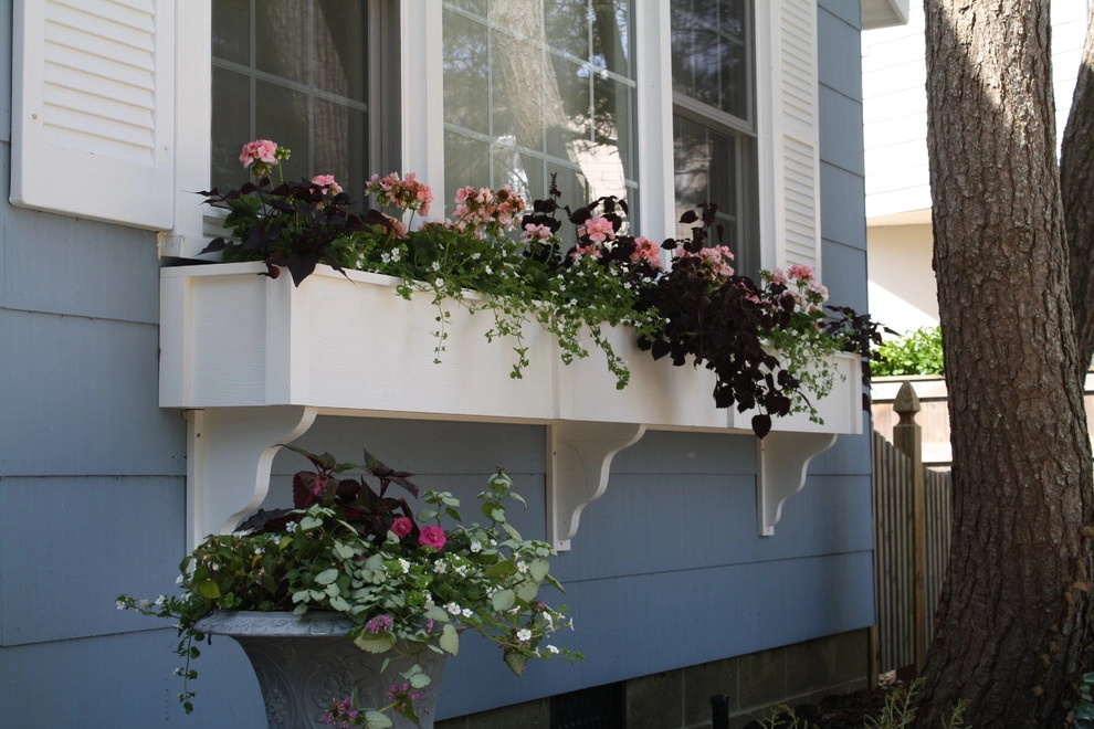 Landscape Design-Build Gallery by Bay Avenue Plant Company - Photo 5